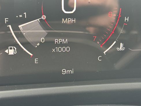 New 2026 GMC Acadia AT4 image 23