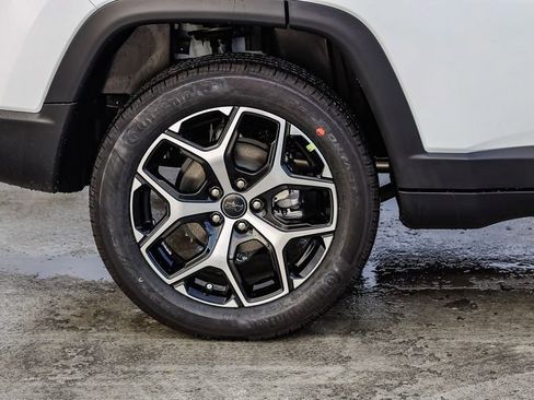 New 2026 Jeep Compass Limited image 12