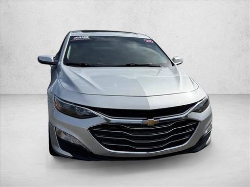 Used 2020 Chevrolet Malibu LT FWD image 3