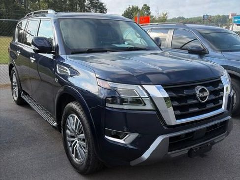 Used 2021 Nissan Armada SL w/ Captain's Chairs Package RWD image 2