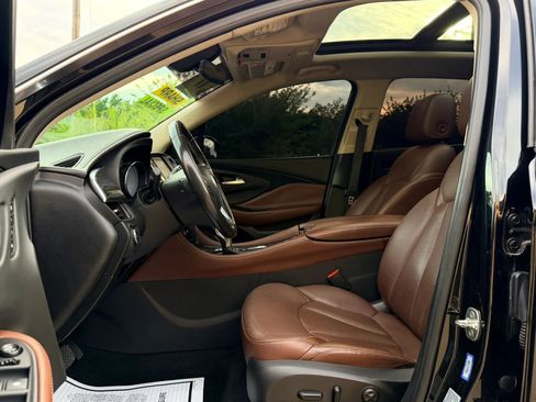 Used 2017 Buick Envision Essence image 10