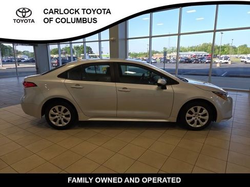 Used 2024 Toyota Corolla LE FWD image 6