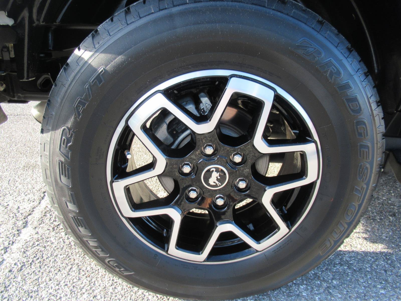 Used 2023 Ford Bronco Outer Banks AWD/4WD image 8