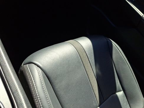 Certified 2023 Honda Pilot Touring image 26