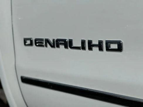 Used 2016 GMC Sierra 2500 Denali w/ Duramax Plus Package AWD/4WD image 48