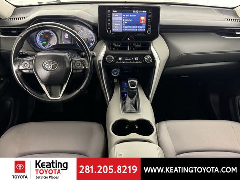 Certified 2021 Toyota Venza LE image 23