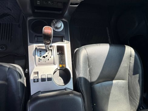 Used 2019 Toyota 4Runner Limited AWD/4WD image 20