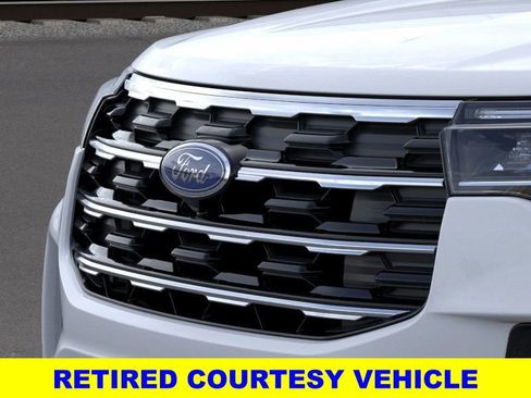 New 2026 Ford Explorer Active w/ Active Comfort Package image 17