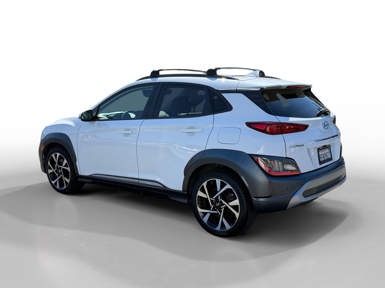 Used 2023 Hyundai Kona Limited AWD/4WD image 3