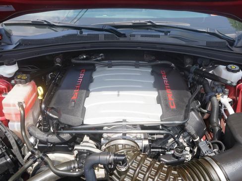 Used 2022 Chevrolet Camaro SS RWD image 74
