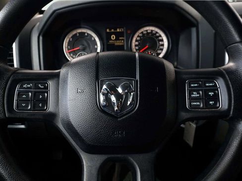 Used 2017 RAM 1500 Classic SLT AWD/4WD image 27