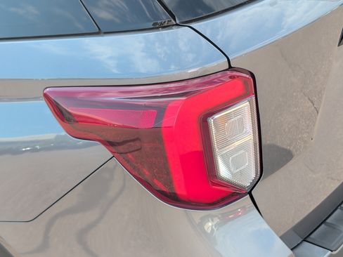 Used 2021 Ford Explorer ST w/ Equipment Group 401A AWD/4WD image 17