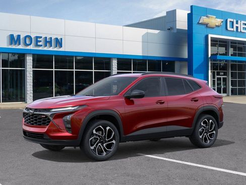 New 2026 Chevrolet Trax RS w/ Sunroof Package FWD image 2