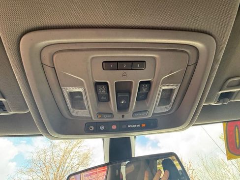 Used 2019 Chevrolet Silverado 1500 RST w/ All-Star Edition AWD/4WD image 43