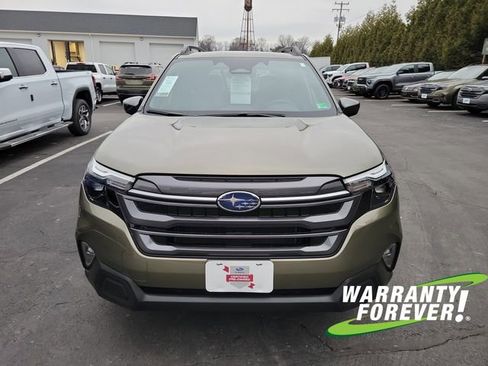 Certified 2025 Subaru Forester Premium image 2