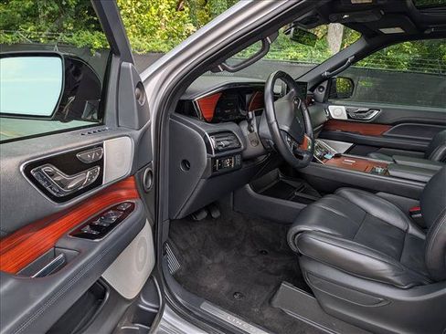 Used 2024 Lincoln Navigator L Reserve AWD/4WD image 33