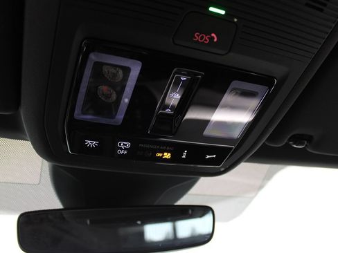 Used 2023 Volkswagen ID.4 Pro S AWD/4WD image 18