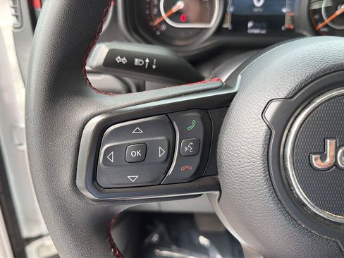 Used 2024 Jeep Wrangler Unlimited Rubicon AWD/4WD image 20