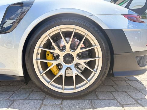 Used 2018 Porsche 911 GT2 RS RWD image 36