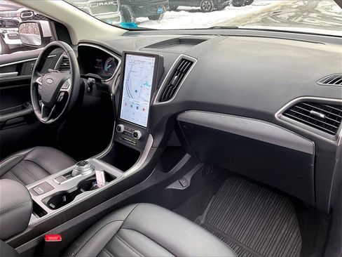 Used 2021 Ford Edge SEL image 13