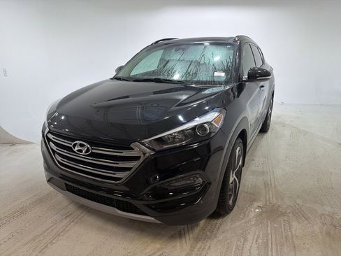 Used 2017 Hyundai Tucson Limited w/ Limited Ultimate Package 03 image 2