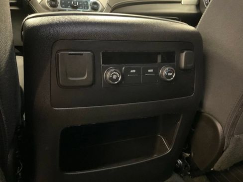 Used 2016 GMC Yukon SLE w/ Convenience Package AWD/4WD image 31