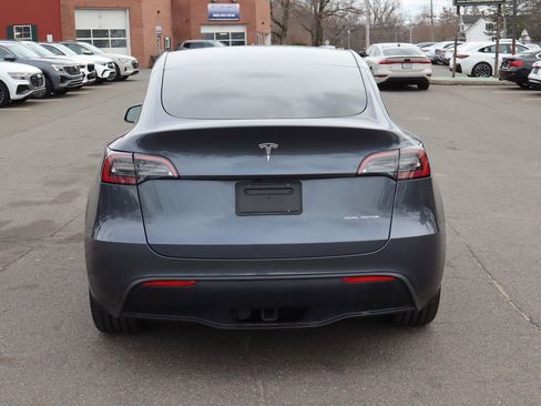 Used 2023 Tesla Model Y Long Range AWD/4WD image 7