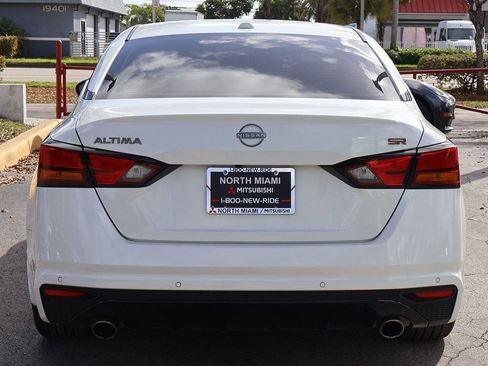 Used 2024 Nissan Altima 2.5 SR w/ SR Premium Package image 10