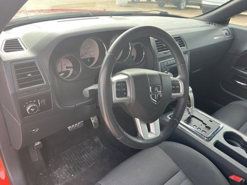 Used 2013 Dodge Challenger R/T w/ Electronics Convenience Group image 12