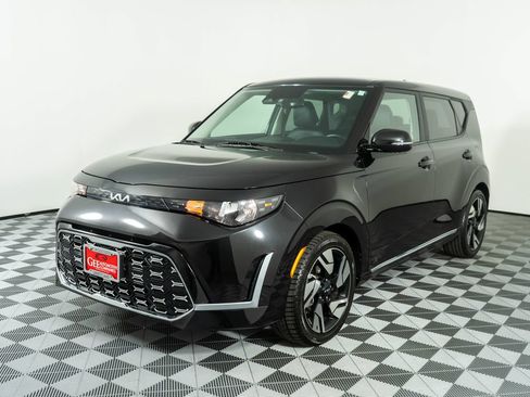 Used 2023 Kia Soul GT-Line FWD image 3