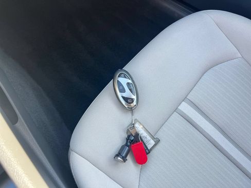 Used 2025 Hyundai Sonata SEL FWD image 21