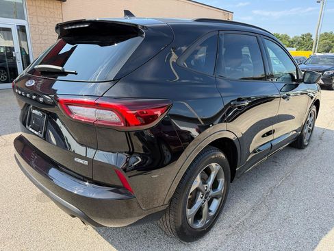 Used 2023 Ford Escape ST-Line Select AWD/4WD image 9