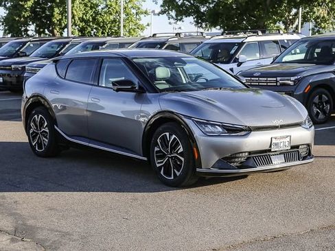 Used 2024 Kia EV6 Wind w/ Wind Technology Package AWD/4WD image 6