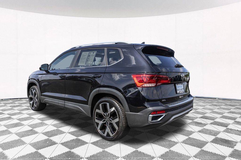 Certified 2023 Volkswagen Taos SEL AWD/4WD image 8