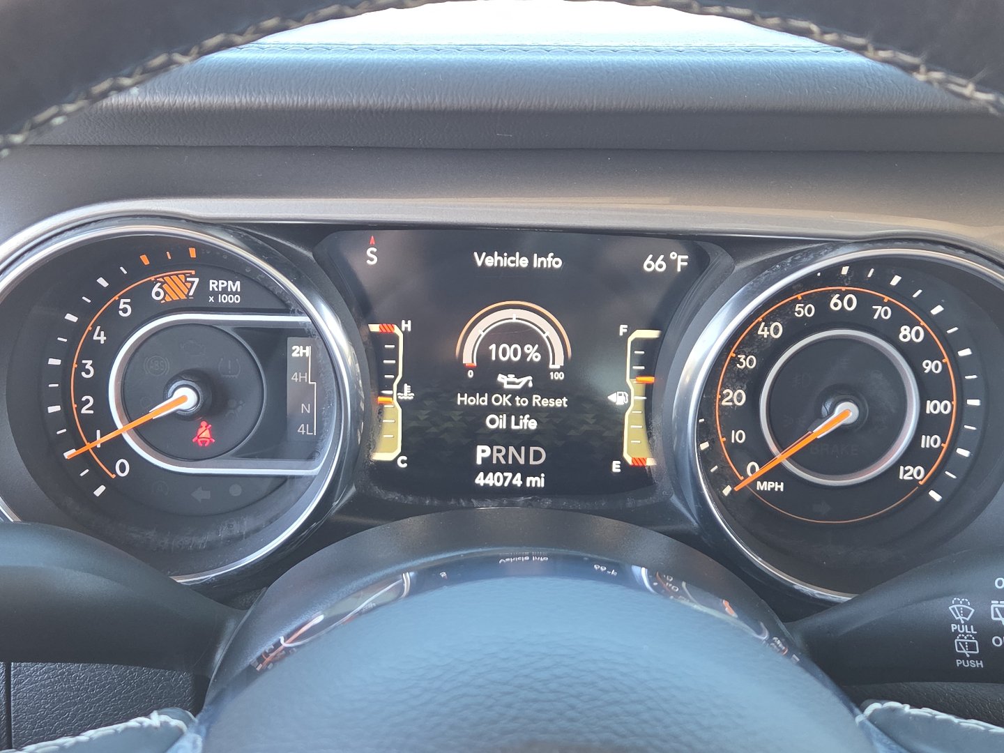 Used 2020 Jeep Wrangler Unlimited Sahara w/ LED Lighting Group AWD/4WD image 25