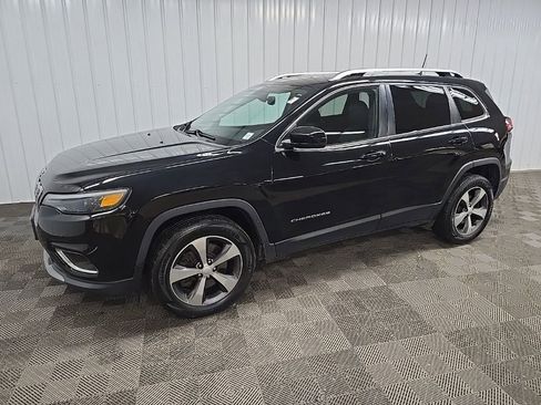 Used 2019 Jeep Cherokee Limited image 6