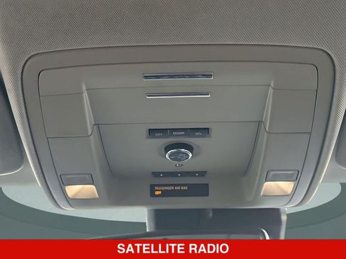 Used 2020 Chevrolet Suburban Premier RWD image 23