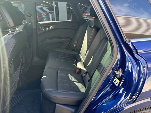 Used 2023 Audi Q4 e-tron Premium Plus w/ Premium Plus image 14