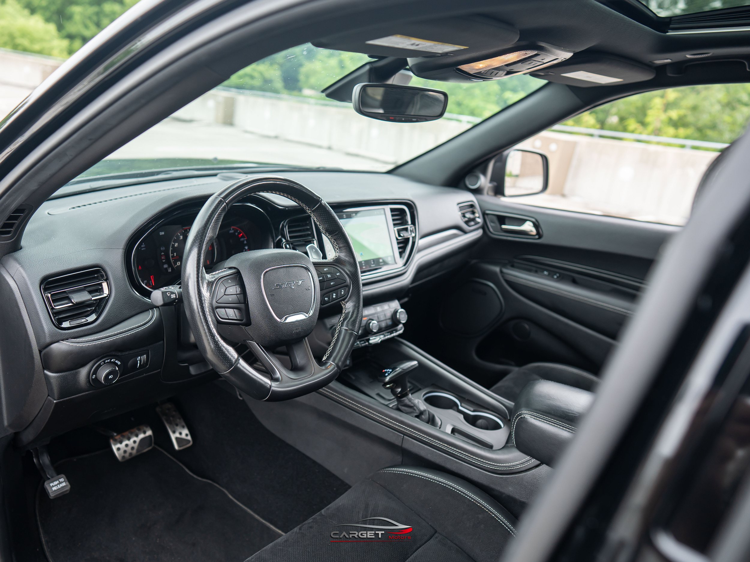 Used 2021 Dodge Durango SRT w/ Technology Group AWD/4WD image 13