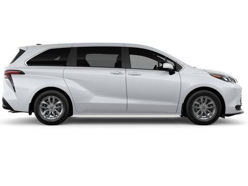 New 2026 Toyota Sienna LE FWD image 12