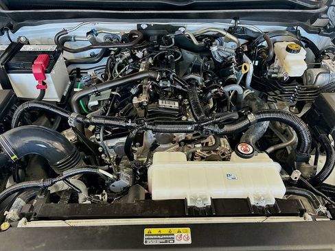 Used 2025 Toyota Tacoma Limited AWD/4WD image 27