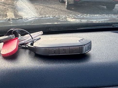 Used 2025 Kia K4 LXS image 18