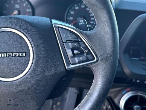 Used 2017 Chevrolet Camaro SS RWD image 14