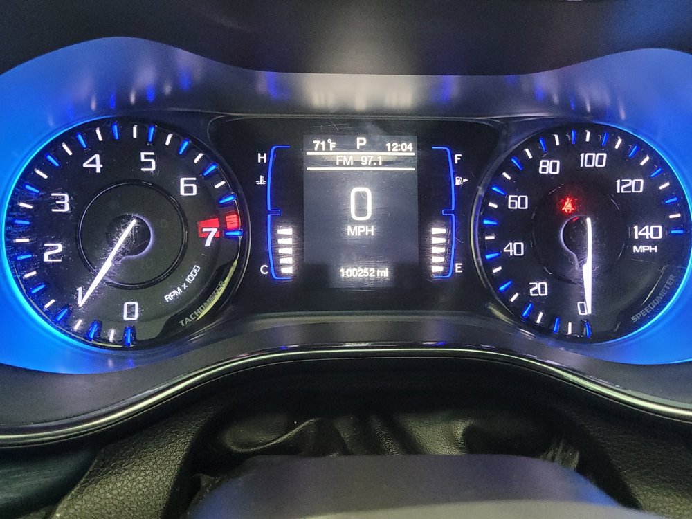 Used 2015 Chrysler 200 S w/ Comfort Group FWD image 23