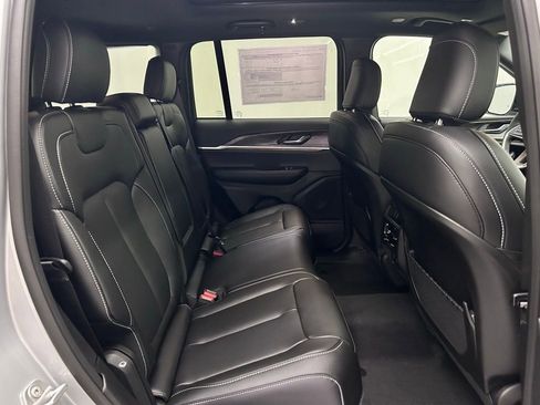 New 2025 Jeep Grand Cherokee Limited w/ Trailer Tow Package image 21