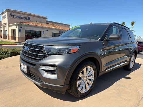 Used 2020 Ford Explorer XLT w/ Equipment Group 202A RWD image 1