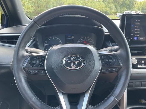 Used 2023 Toyota Corolla Cross SE image 9
