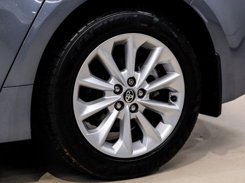 Used 2020 Toyota Corolla XLE image 67