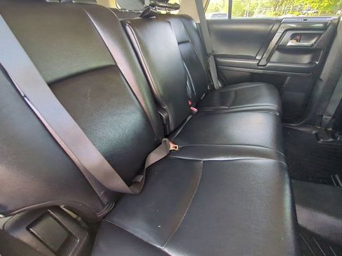 Used 2022 Toyota 4Runner TRD Off-Road AWD/4WD image 33