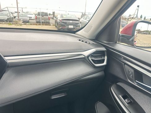 Used 2025 Chevrolet TrailBlazer LT image 35